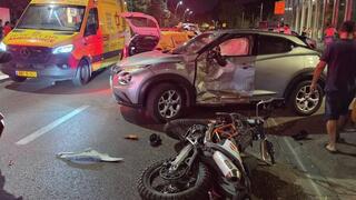 רוכב אופנוע נהרג מפגיעת רכב ברמת השרון