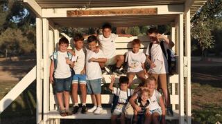 בתי הספר שחזרו לחיים אחרי 3 שנות מלחמה – והמשפחות החדשות: "סמל של תקומה"
