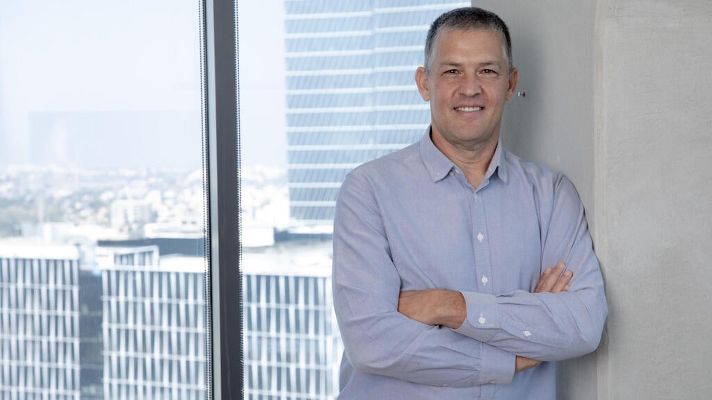 Leehu Hacohen, CEO of BlueGen, which owns the Palmachim desalination plant together with Migdal (Photo: Sivan Farage) ליהוא הכהן, מנכ"ל חברת בלוג'ן המחזיקה את מתקן ההתפלה פלמחים