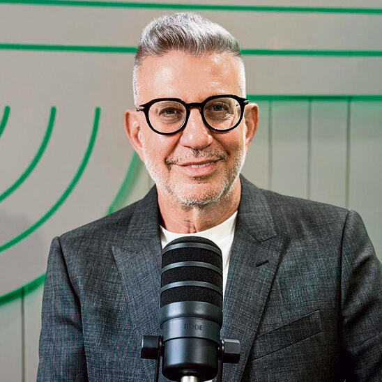 אלדד תמיר בעלים ומנכ"ל של בית ההשקעות תמיר פישמן אלדד תמיר בעלים ומנכ"ל של בית ההשקעות תמיר פישמן