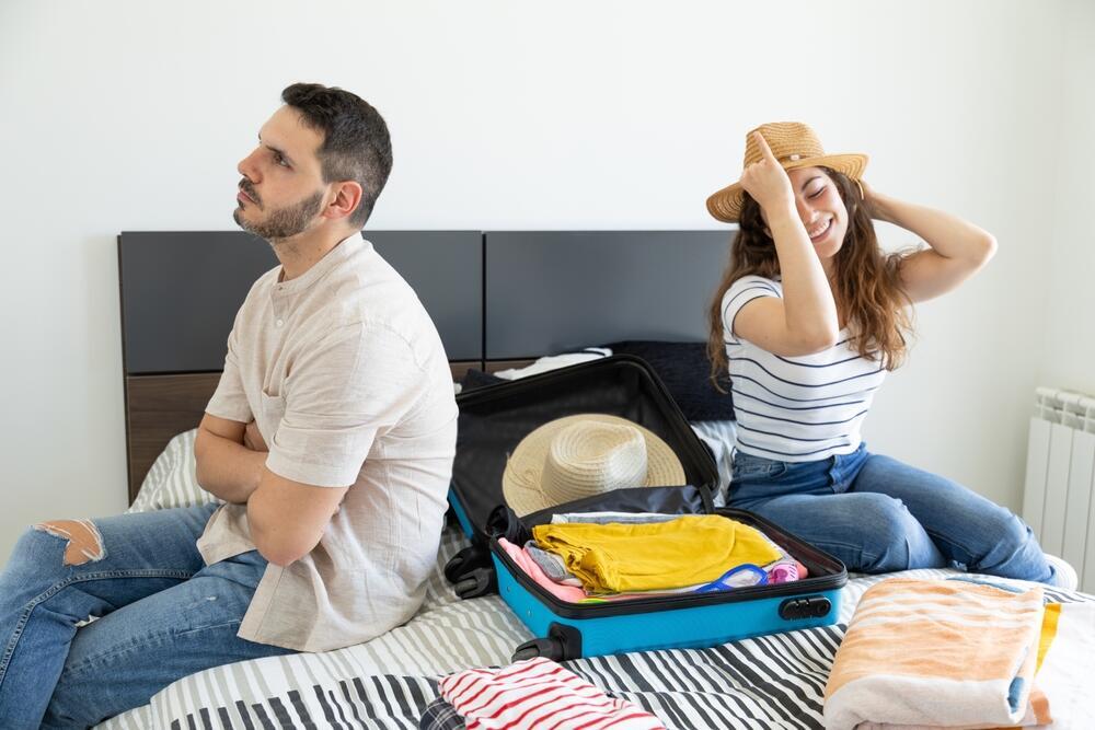 לא פעם, החופשה מסתיימת בחברות שהתפרקה (צילום: shutterstock / Ushuaia studio) עייפות בחופשה