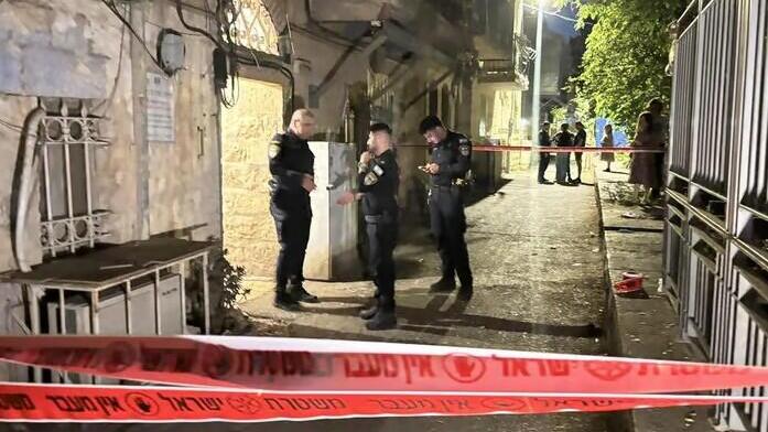 הכניסה לדירת ה־Airbnb שבה התרחש הרצח של בניהו רזי ז"ל
