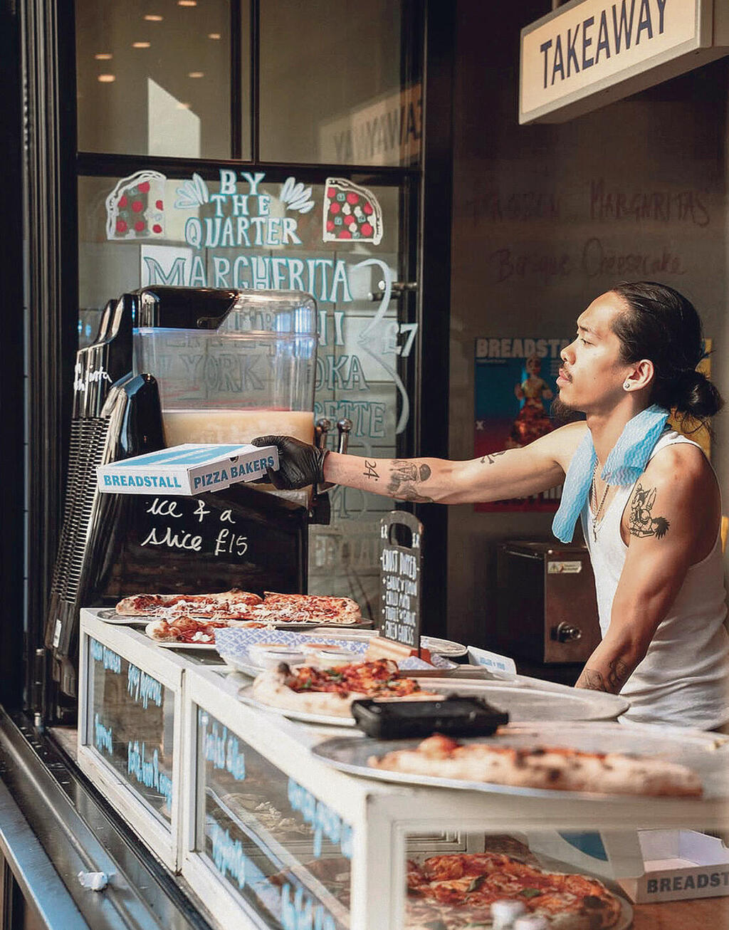פלא קולינרי קריספי. פיצה Breadstall (אינסטגרם) פלא קולינרי קריספי. פיצה Breadstall