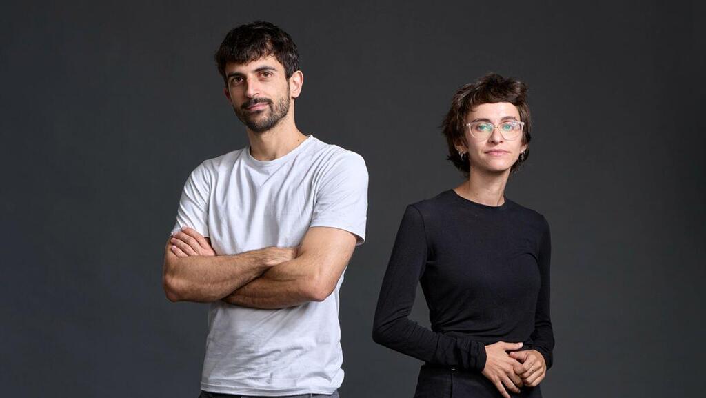 בלי להטמין מלכודות, ובלי מניפולציות רגשיות. רחל שור ויובל אברהם (צילום: David Levene/The Guardian) רחל שור ויובל אברהם