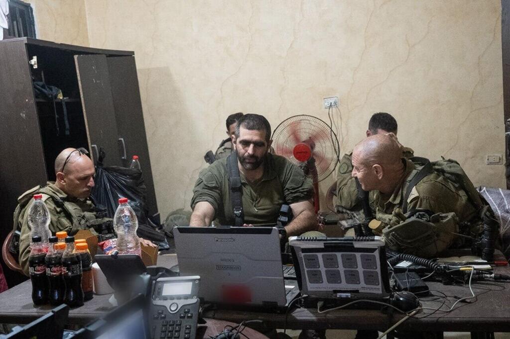 Col. Bar Bashan (Photo: IDF Spokesperson's Unit) בר ואיוב המח"טים של גולני וגבעתי שניהם בוגרי אותו צוות של שלד"ג