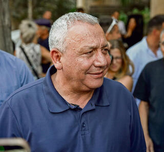 איזנקוט. ההודעה המשותפת של ראשי גוש השינוי יצאה מלשכתו והוא עמד בראש החותמים