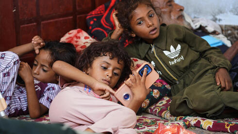‘We took only the clothes we wore’: Tens of thousands flee Houthi-held areas in Yemen