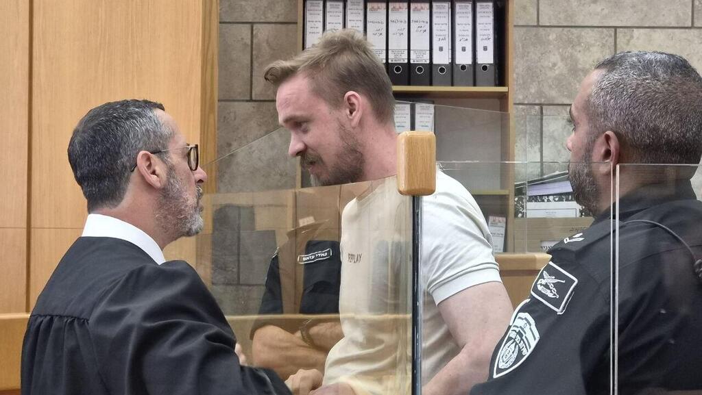החשוד דניס דניאל בן ודימיר מוקין נאשם ברצח דיאר עומרין
