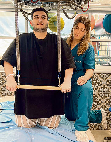 יהודה אגלנוב במהלך הטיפולים