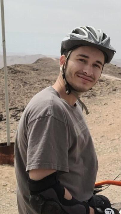מעיין ברוך פרלשטיין ז"ל, גל-הד, יד לבנים