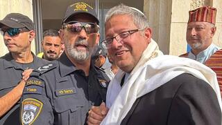 בן גביר והמפכ"ל התחבקו אחרי הפיצוץ – והשר הפשיר 50 מיליון למשטרה
