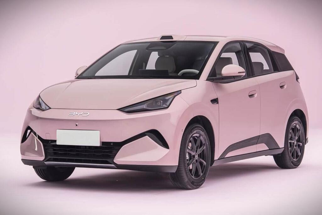 ממיני לסופר: BYD מחדשת את הדולפין סרף