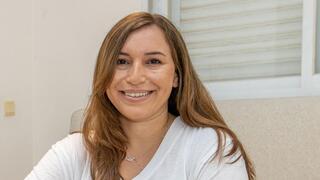 גל פידל. "אני מרשה לעצמי להסתכל אחורה ולהודות על האינסטינקט ששלח אותי בגיל 25 לגילוי מוקדם, שסביר שהציל את חיי" (צילום: עידו ארז) גל פידל. "אני מרשה לעצמי להסתכל אחורה ולהודות על האינסטינקט ששלח אותי בגיל 25 לגילוי מוקדם, שסביר שהציל את חיי"