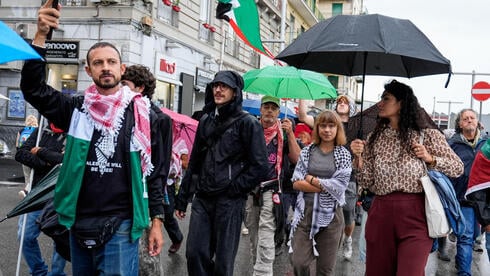 Greta Thunberg joins French school protests as Paris warns of Israeli ...