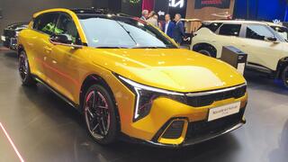 Kia unveiled a hybrid family car and it's on its way home