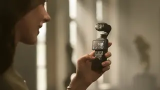 DJI Osmo Pocket 4: מצלמה נהדרת, חבל שהחיים שלנו משעממים