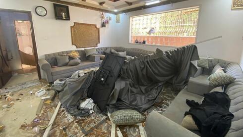 Houthis Strike Saudi Arabia's Najran Region: Six Injured, Homes and Vehicles Damaged – Ynetnews  www.ynetnews.com