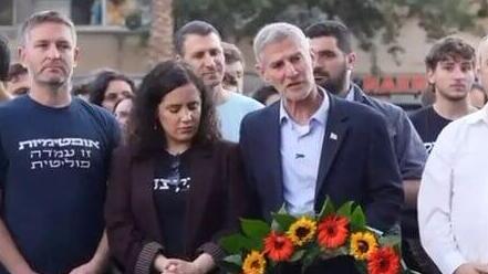 יאיר גולן מעל אנדרטת רבין: "נתניהו בונה את התנאים ליגאל עמיר הבא"