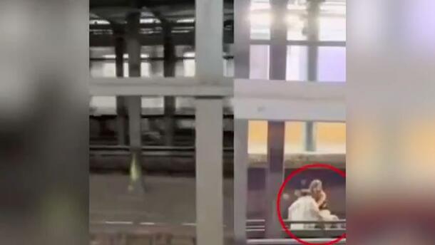 ניו יורק: המשטרה חוקרת את נסיבות מותם של שניים שנפגעו מרכבת | תיעוד