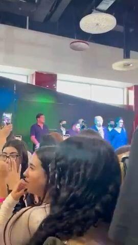 אם שכולה קיללה את נתניהו בקניון: "רצחת לי את הילד" | תיעוד