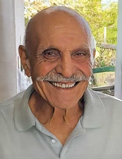 שלמה מנצור